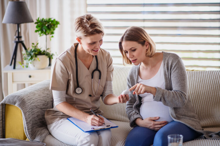 Gravid kvinde hos lægen. Håndtering af diabetes under graviditeten.