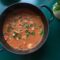 Rød fiskesuppe med tomat og peberfrugt
